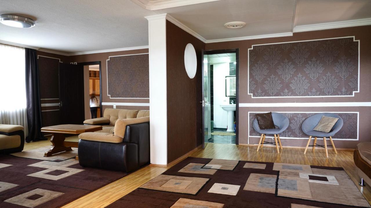 Apartment Shafi 8 트빌리시 외부 사진