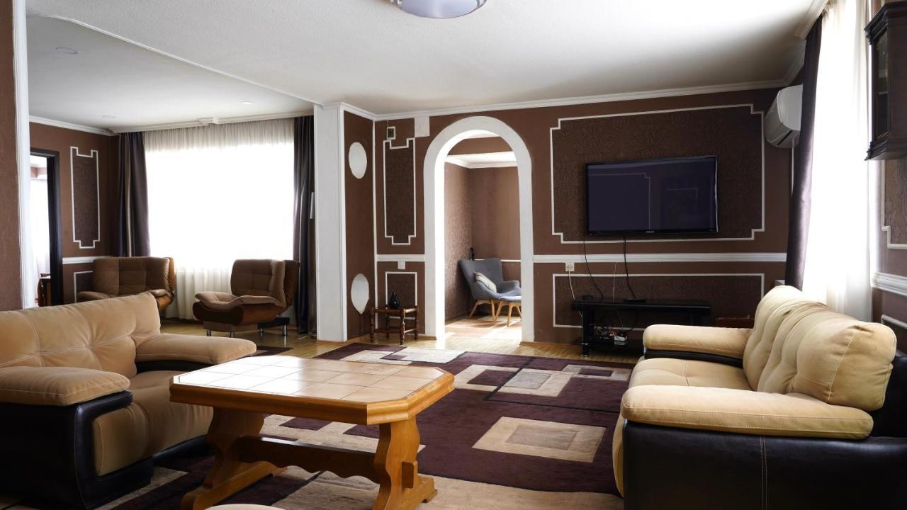 Apartment Shafi 8 트빌리시 외부 사진